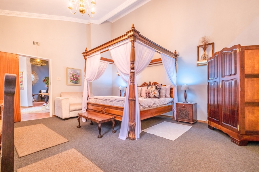 8 Bedroom Property for Sale in Parys Free State
